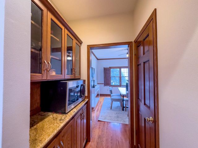19560 Edmonton COURT, Brookfield, WI 53045