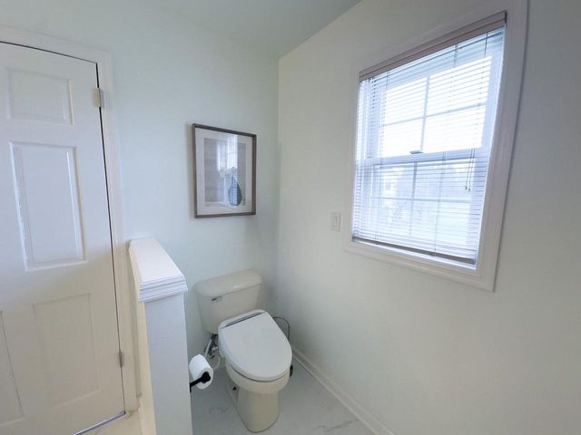 19560 Edmonton COURT, Brookfield, WI 53045