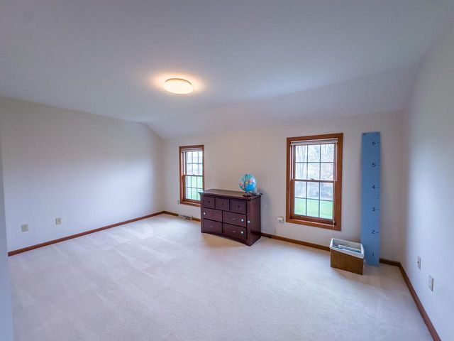 19560 Edmonton COURT, Brookfield, WI 53045