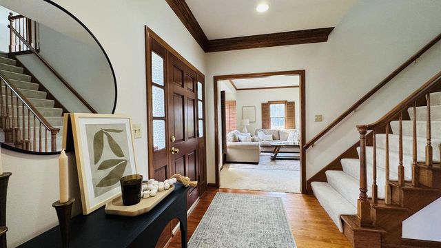 19560 Edmonton COURT, Brookfield, WI 53045