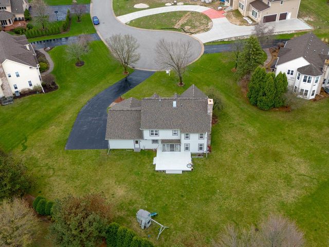19560 Edmonton COURT, Brookfield, WI 53045