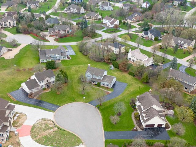 19560 Edmonton COURT, Brookfield, WI 53045