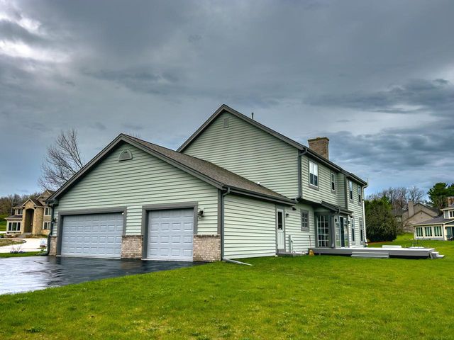19560 Edmonton COURT, Brookfield, WI 53045
