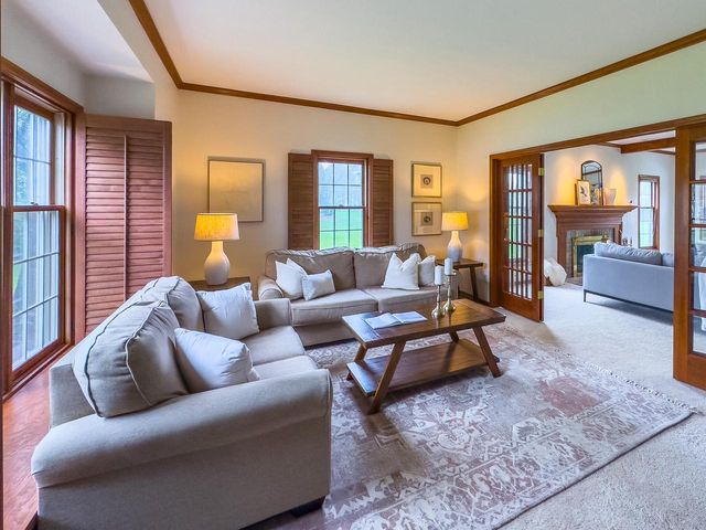 19560 Edmonton COURT, Brookfield, WI 53045