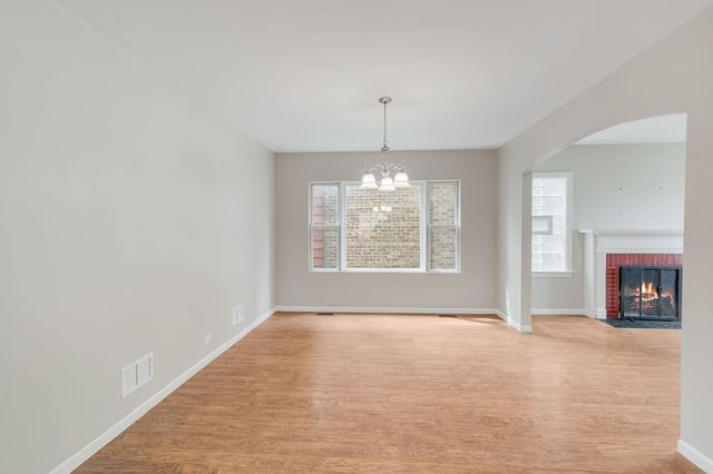 9535 S Fairfield Avenue, Evergreen Park, IL 60805