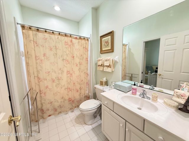 3740 WEXFORD HOLLOW Road E, Jacksonville, FL 32224