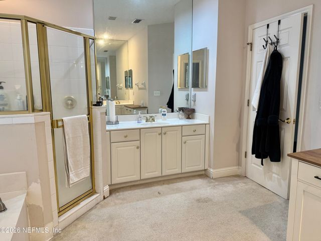 3740 WEXFORD HOLLOW Road E, Jacksonville, FL 32224