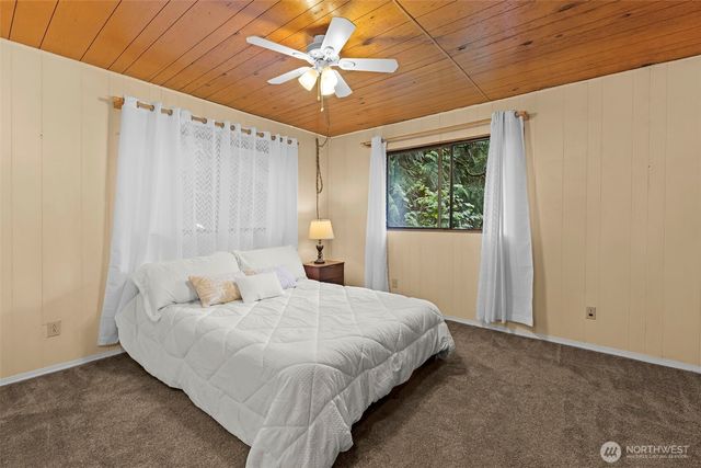 13836 166th Avenue SE, Rainier, WA 98576
