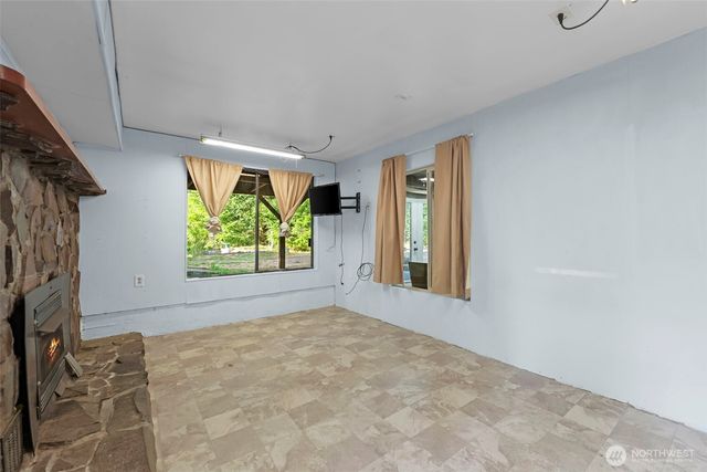 13836 166th Avenue SE, Rainier, WA 98576