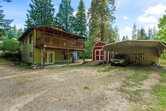 13836 166th Avenue SE, Rainier, WA 98576