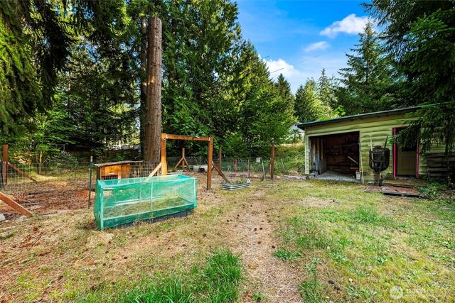 13836 166th Avenue SE, Rainier, WA 98576