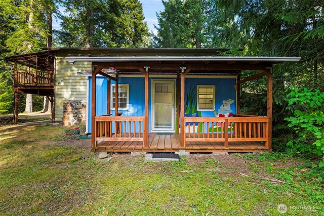 13836 166th Avenue SE, Rainier, WA 98576