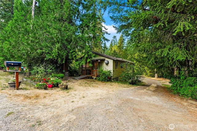 13836 166th Avenue SE, Rainier, WA 98576