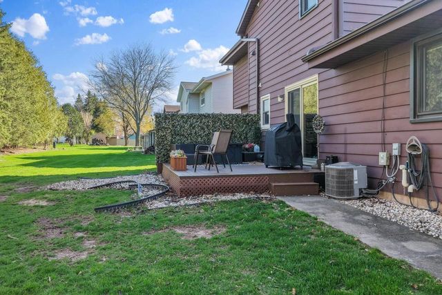 430 SILVER SPRING DRIVE, Green Bay, WI 54303