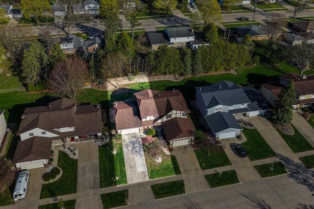 430 SILVER SPRING DRIVE, Green Bay, WI 54303