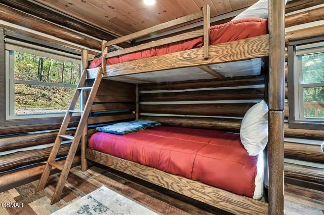 3847 Warden Branch Lane, Gatlinburg, TN 37738