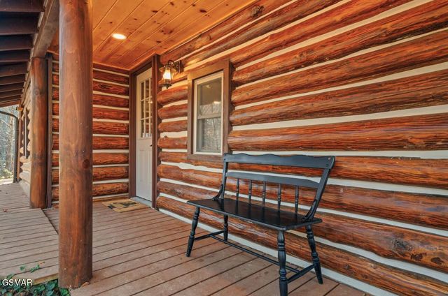 3847 Warden Branch Lane, Gatlinburg, TN 37738