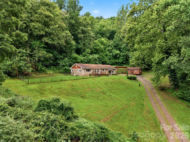 3882 New Leicester Highway, Leicester, NC 28748