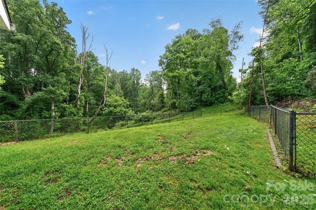 3882 New Leicester Highway, Leicester, NC 28748