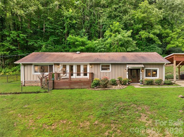 3882 New Leicester Highway, Leicester, NC 28748