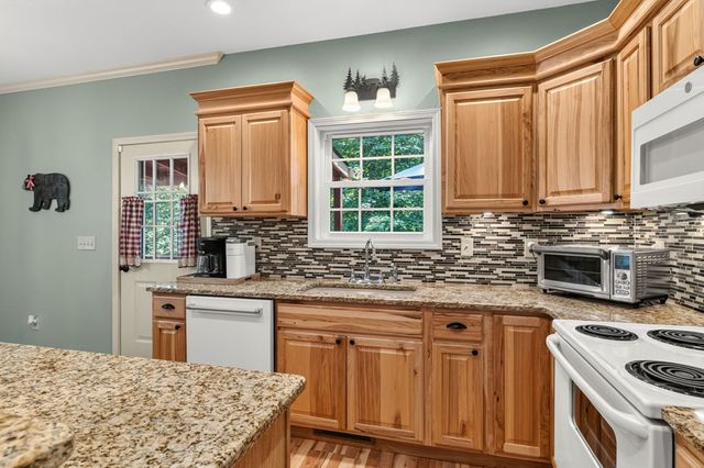 611 Monocle Drive, Ellijay, GA 30540