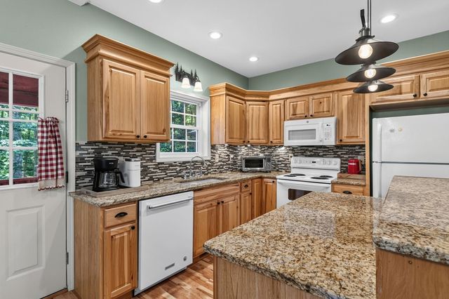 611 Monocle Drive, Ellijay, GA 30540