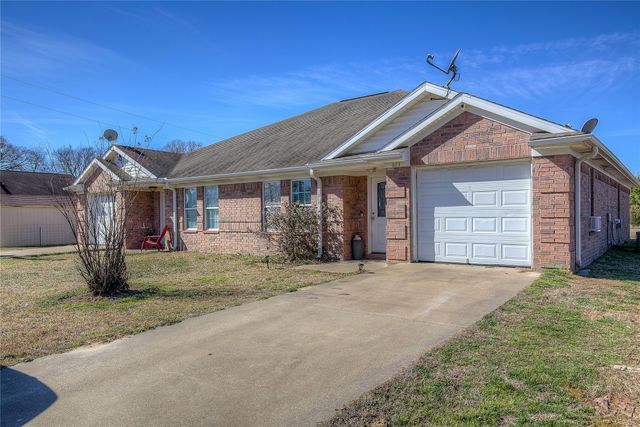 671 & 673 County Road 4116, Quitman, TX 75783