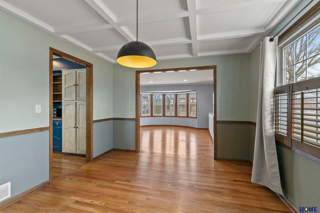 5822 Fieldcrest Way, Lincoln, NE 68512