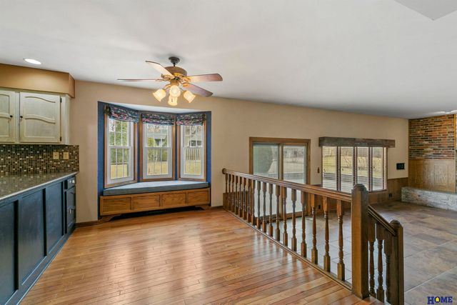 5822 Fieldcrest Way, Lincoln, NE 68512