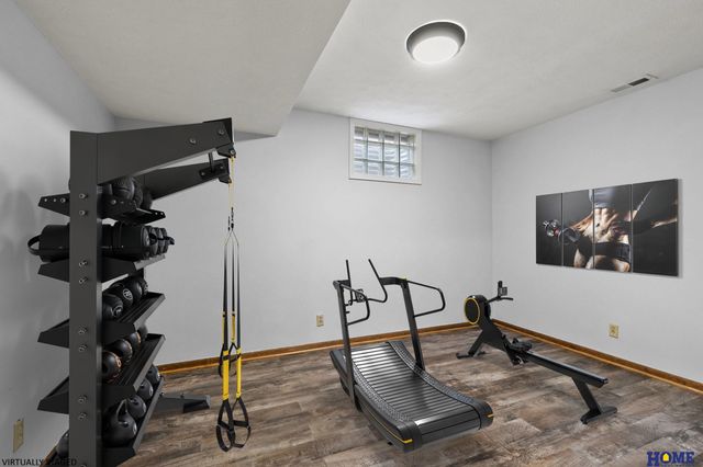 5822 Fieldcrest Way, Lincoln, NE 68512