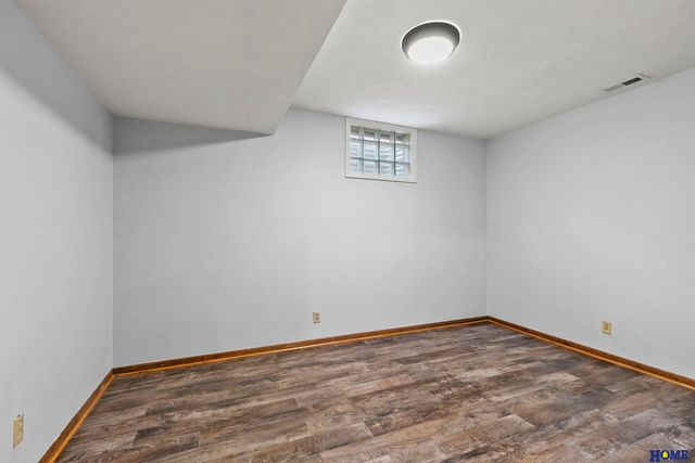 5822 Fieldcrest Way, Lincoln, NE 68512