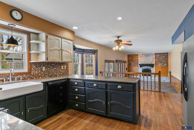 5822 Fieldcrest Way, Lincoln, NE 68512