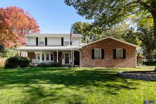 5822 Fieldcrest Way, Lincoln, NE 68512
