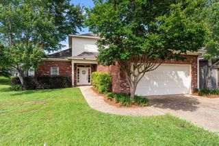 32 West Shore Dr., Hattiesburg, MS 39402