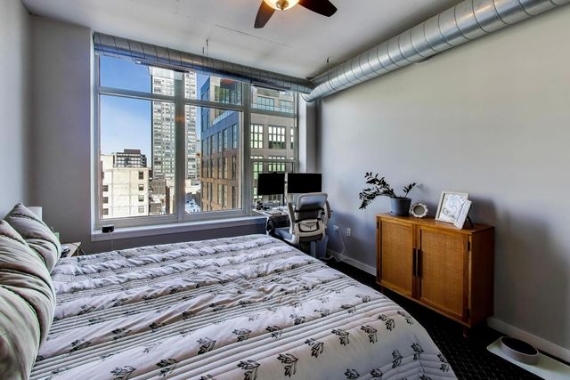 909 W Washington Boulevard 811, Chicago, IL 60607