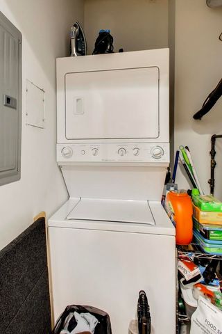 909 W Washington Boulevard 811, Chicago, IL 60607