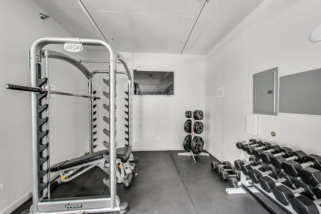 909 W Washington Boulevard 811, Chicago, IL 60607