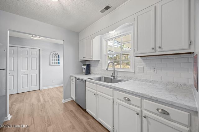 303 Greenbriar Drive, Jacksonville, NC 28546