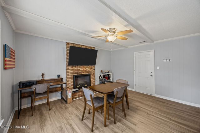 303 Greenbriar Drive, Jacksonville, NC 28546