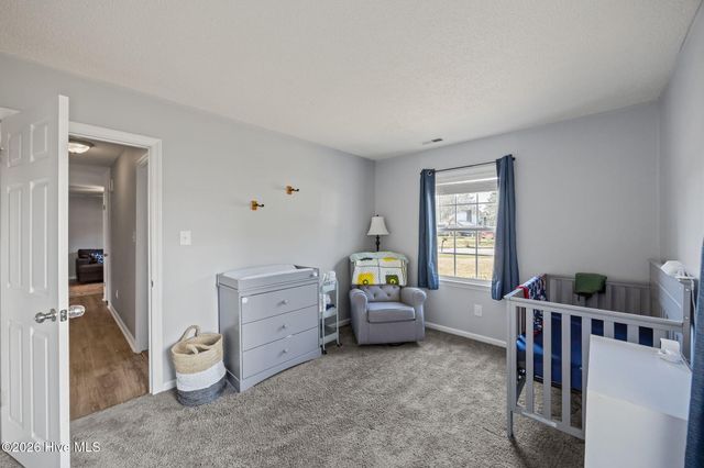 303 Greenbriar Drive, Jacksonville, NC 28546