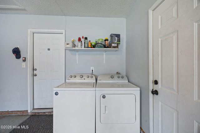 303 Greenbriar Drive, Jacksonville, NC 28546