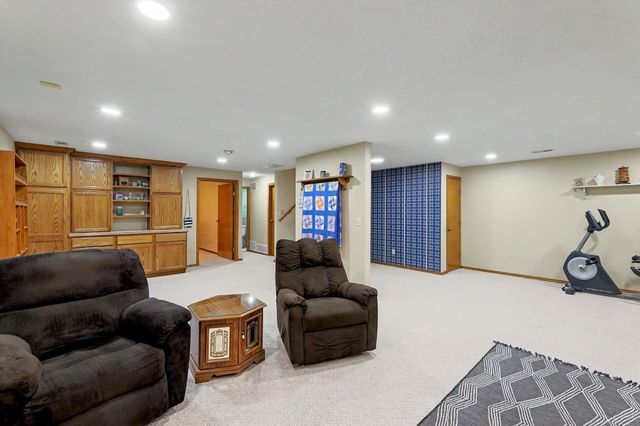 10931 W Dora, Wichita, KS 67209