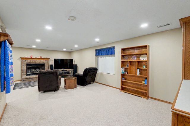 10931 W Dora, Wichita, KS 67209