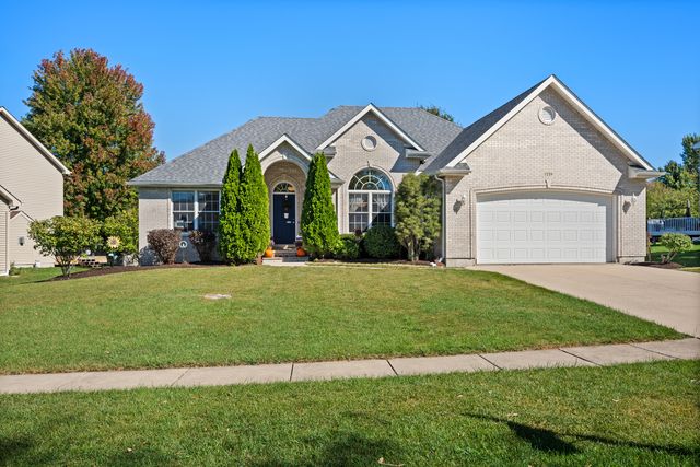 1229 Bristol Drive W, Sycamore, IL 60178