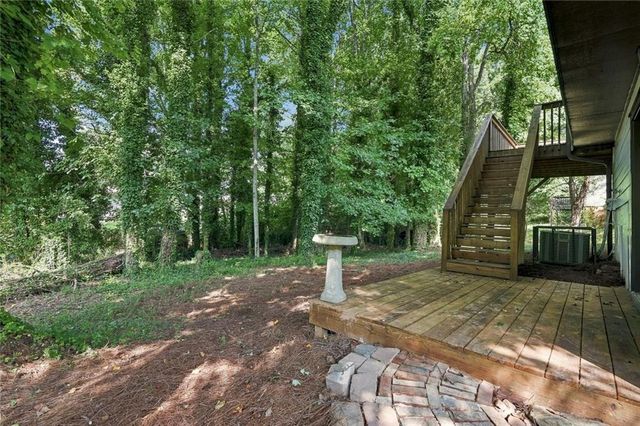 1060 S Millard Way, Stone Mountain, GA 30088