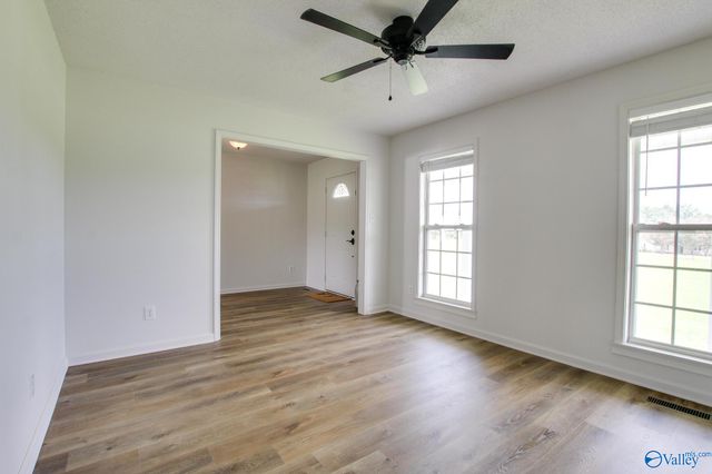 1309 Nanceford Road SW, Hartselle, AL 35640