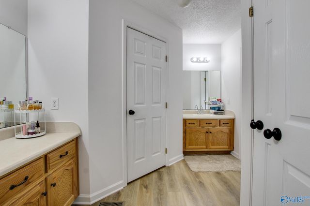 1309 Nanceford Road SW, Hartselle, AL 35640