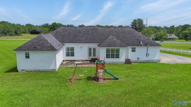 1309 Nanceford Road SW, Hartselle, AL 35640
