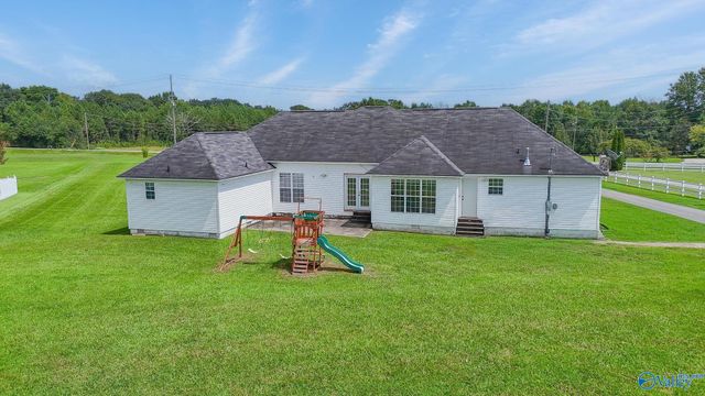 1309 Nanceford Road SW, Hartselle, AL 35640