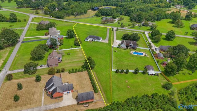 1309 Nanceford Road SW, Hartselle, AL 35640